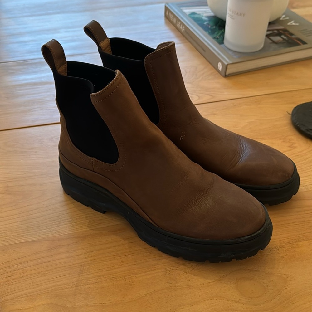 Madewell Chelsea Lug Sole Boot